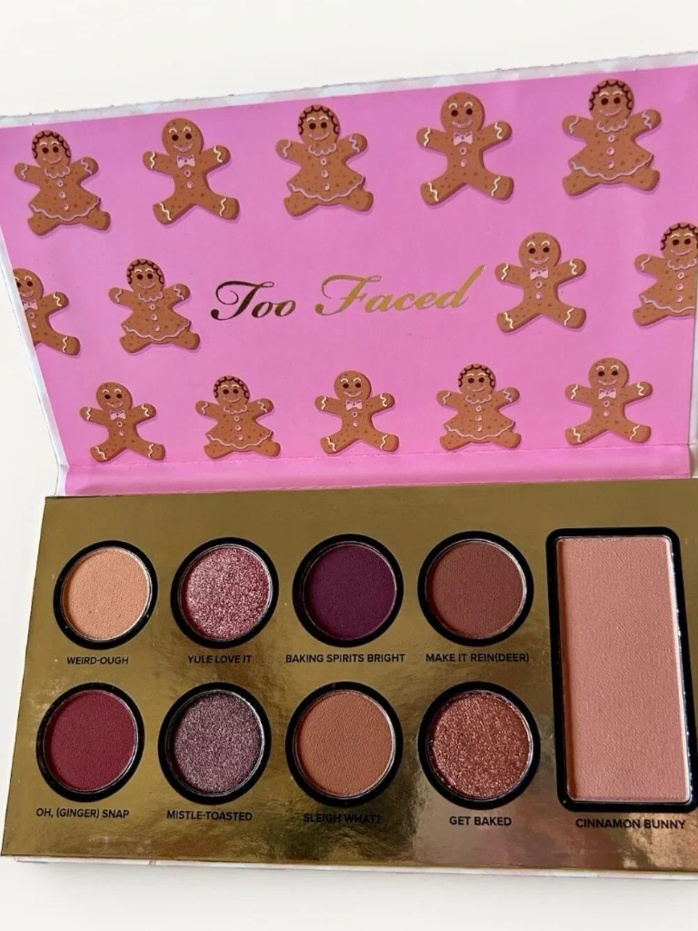 Too Faced Christmas Bake Shoppe Makeup Set Limited Edition Eyeshadow, Mascara